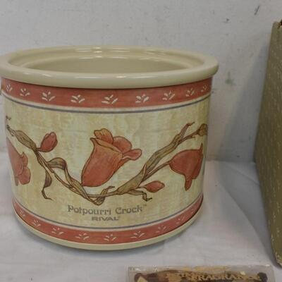 Potpourri Crock by Rival Quality Stoneware, with Fragrance Packet - New