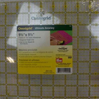 3 Pink Pattern Fabric, 20 Yardds Botanica Wall-Paper, Beads & Jewelry Kit - New