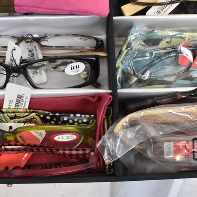 20 Assorted Readers and Sunglasses in a Black Organization Case - New