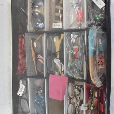 20 Assorted Readers and Sunglasses in a Black Organization Case - New