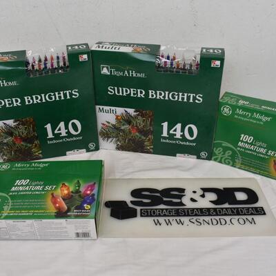 4 Boxes Multi Color Holiday Light Strands, Indoor Outdoor 140/100 count - New
