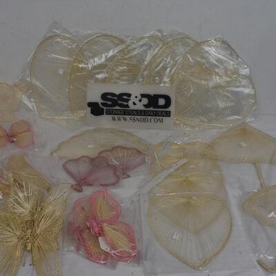23 pc String Art Decor: 9 Hearts, Umbrellas, 8 Butterflies, 3 Shells, Duck - New