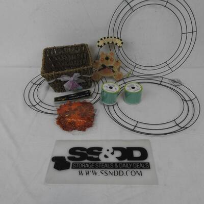 Home Decor Lot: 3 Wreath Rings, Basket, Welcome Bear Sign, Ribbon, Glitter - New