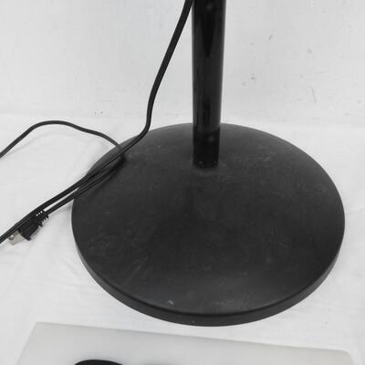 White-Westinghouse Tower Oscillating Fan