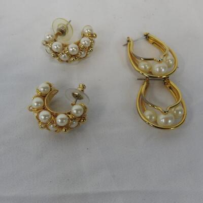 3 pc Costume Jewelry: "Pearls" & "Gold" 2 pairs of earrings & 1 necklace