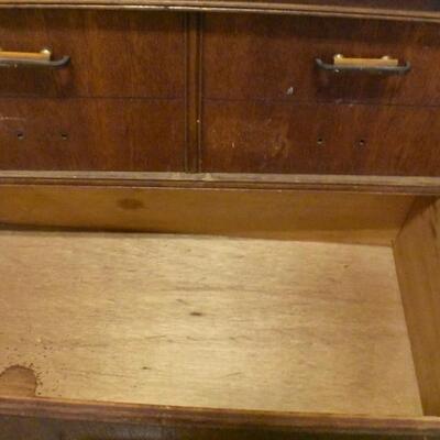 Wooden Dresser: 4 Layers of Drawers, Damaged Side. MCM Vintage
