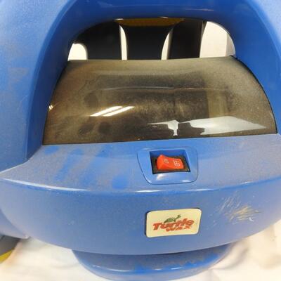TurtleWax Small BLue Car Vacuum, Tested and Works, 3 Different Attachments