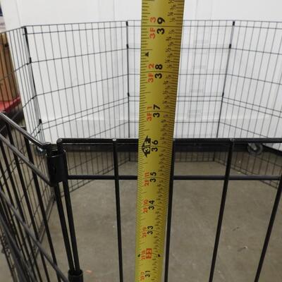 Dog Open Dog Kennel, 3 Feet Tall Metal Fencing, 8 Sides - Good Condition