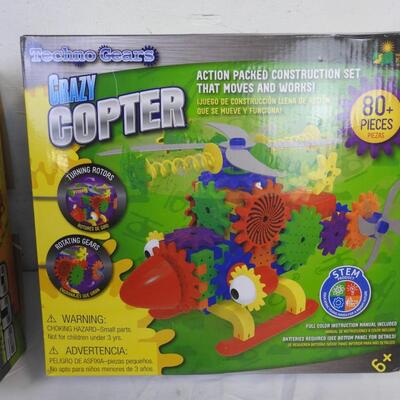 2 Techno Gears Bionic Bug and Crazy Copter Kits: Pieces Unverified Count