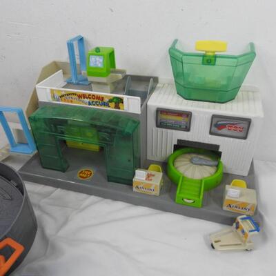3 pc Large Toys, Hot Wheels, Airport, Mountain Train Tracks