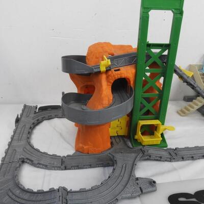 3 pc Large Toys, Hot Wheels, Airport, Mountain Train Tracks