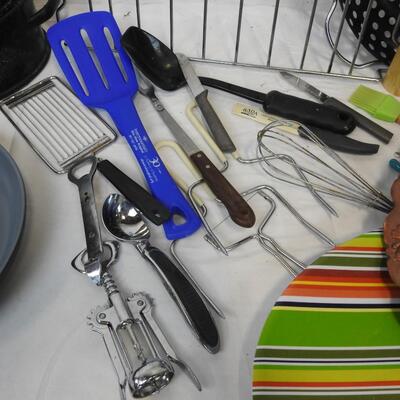 Kitchen Lot: Cast Iron Casserole Dish, Pans, Serving Trays, Utensils, 4 Knifes