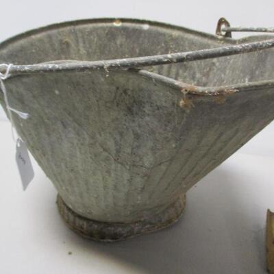 Galvanized  Ash Bucket with Scoop