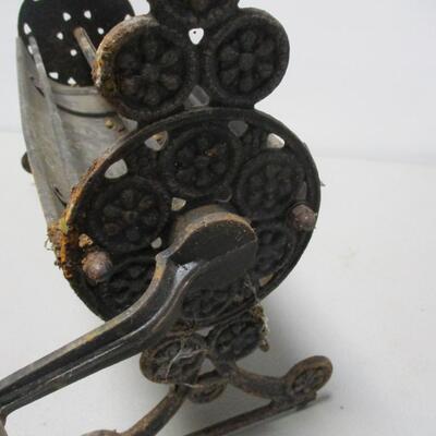 Vintage Paper Roller