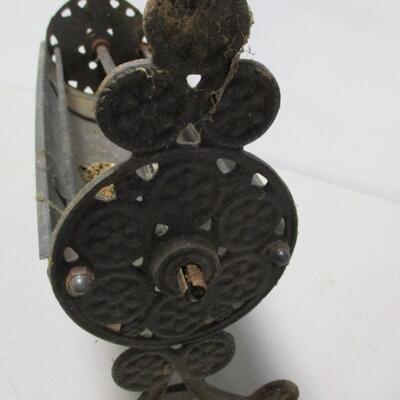 Vintage Paper Roller