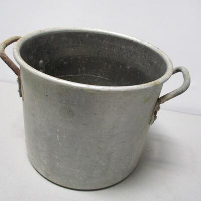 Wear Ever Aluminum Pot