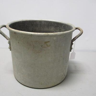 Wear Ever Aluminum Pot