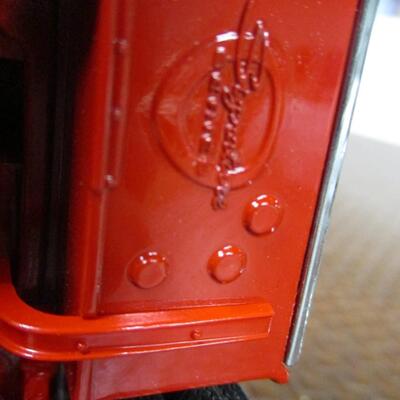 Signature 1/24 East Greenwich Fire Truck
