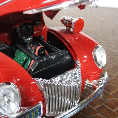 1939 Ford Deluxe Scale 1/18