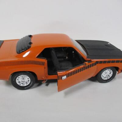 Plymouth Barracuda Orange AAR CUDA Scale 1/18