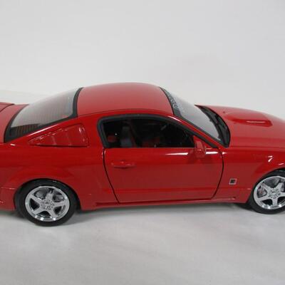 Team Caliber 1/18 diecast 2005 Ford Mustang Roush Stage 3 Limited Edition