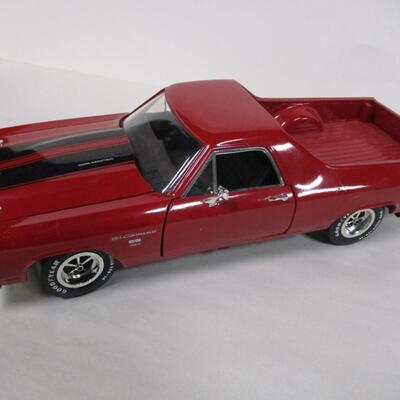 Ertl 1970 Chevy El Camino SS 454 & 1970 Chevrolet Chevelle Scale 1/18