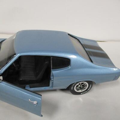 Ertl 1970 Chevy El Camino SS 454 & 1970 Chevrolet Chevelle Scale 1/18