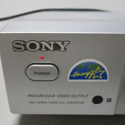 Sony CD/DVD Player Model DVP-NS700P