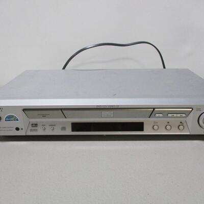 Sony CD/DVD Player Model DVP-NS700P