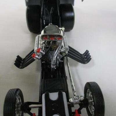 Action Whit Bazemore Fast Orange Dodge Avenger Funny Car Scale 1/24