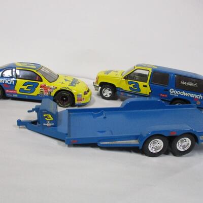 Dale Earnhardt #3 Die Cast Monte Carlo & 1994 Suburban & Trailer