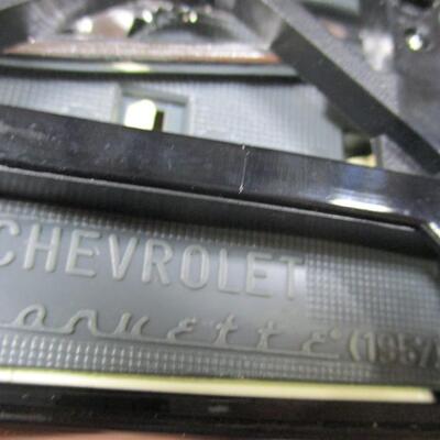 Maisto 1969 Dodge R/T Charger & Durago Chevrolet Corvette 1957 1/18