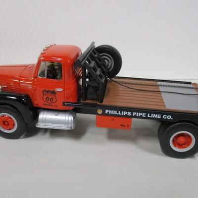 Auto Repair & Towing Trucks
