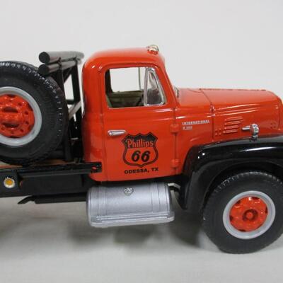 Auto Repair & Towing Trucks