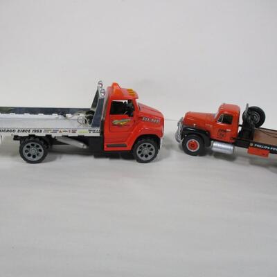 Auto Repair & Towing Trucks