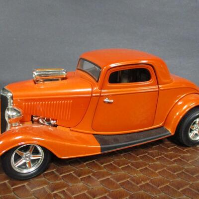 1941 Willys Muscle Machine & Ford Muscle Street Rod