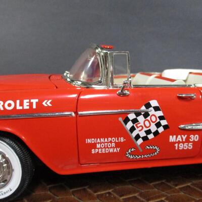 Ertl 1955 Chevrolet Bel Air Convertible Official Pace Car May 30 1955 Scale 1/18