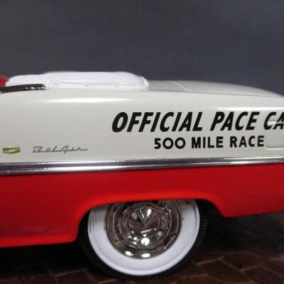 Ertl 1955 Chevrolet Bel Air Convertible Official Pace Car May 30 1955 Scale 1/18
