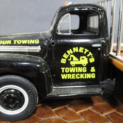 Jada 1952 Chevy COE Flatbed  1/32 & 1951 Ford Truck