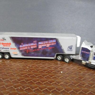Ertl Trucks & Trailers