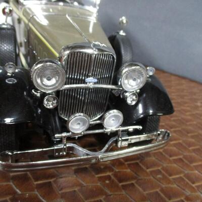 1932 Cadillac V-16 Sport Phaeton & 1932 Lincoln Scale 1/18
