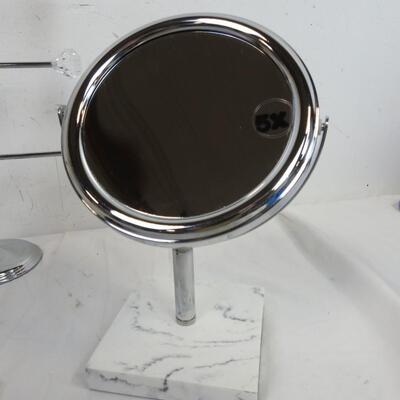 Bathroom Racks: 1 Rack with 6 Diamond Hooks, Mirror, Eye and Lips White Make Up