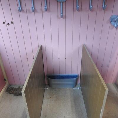 Pink 2' x 1' x 20" Wooden Stables, 1 Doors Need Installment, Good Condition