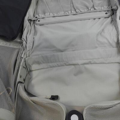 Black Samsonite Wheeled Garment Bag, has 2 Compartments