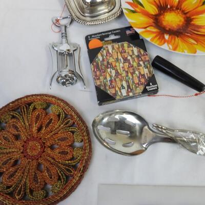 17 pc Kitchen, Stemless Wine Glasses, Woven Bread Basket, Metal Butter Dish