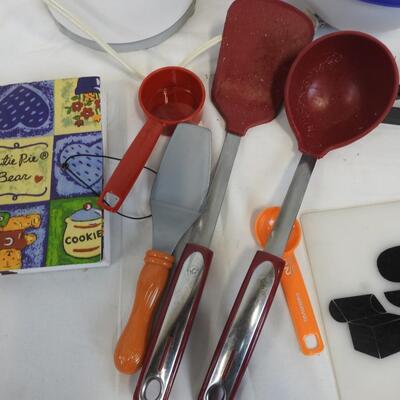 17 pc Kitchen, Serving Utensils, Osterizer , White Mixing Bowls, Cast Iron Pan