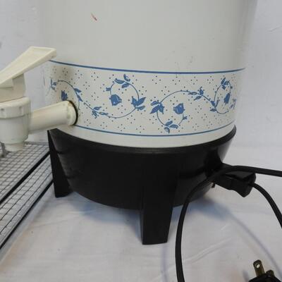 11 pc Kitchen, Coffee Maker/Dispenser, Decorative Plates, Elite Mugs