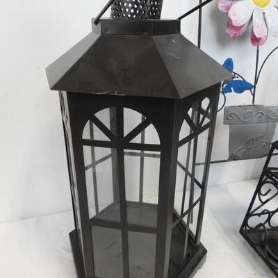 4 pc Outdoor Metal Decor, Welcome Sign, Bug Zapper, Works