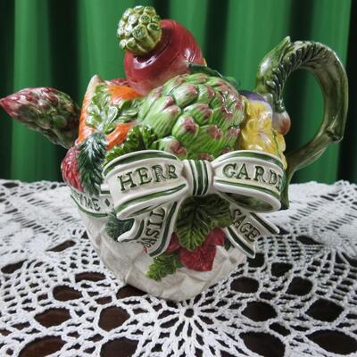 Fitz & Floyd Collectors Tea Pot