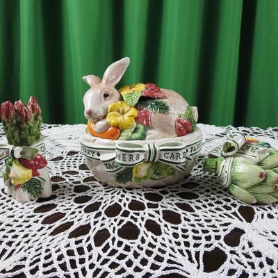 Fitz n Floyd Oval Bunny Dish